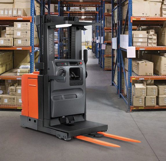 Toyota 6 Series Order Picker For Sale 3 000 Lb Capacity
