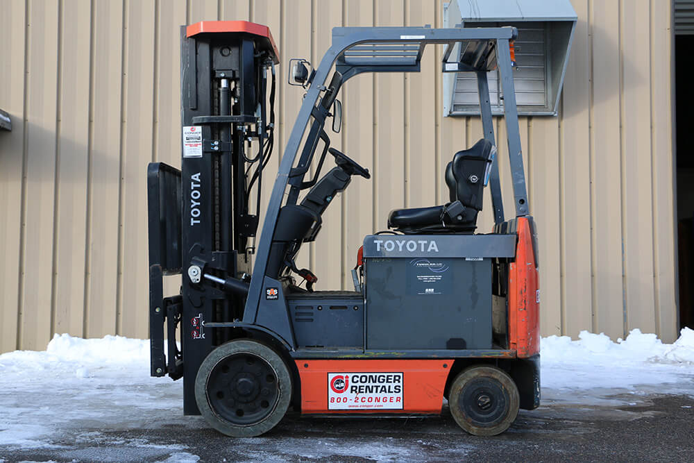 4,000 lb. Used Toyota Electric Forklift in Wisconsin