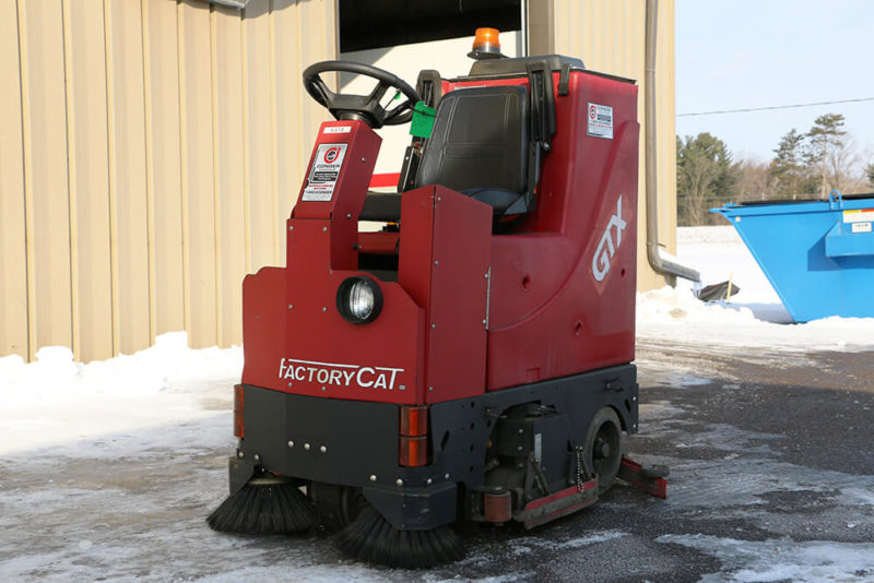 Used Factory Cat Rider Floor Scrubber For Sale