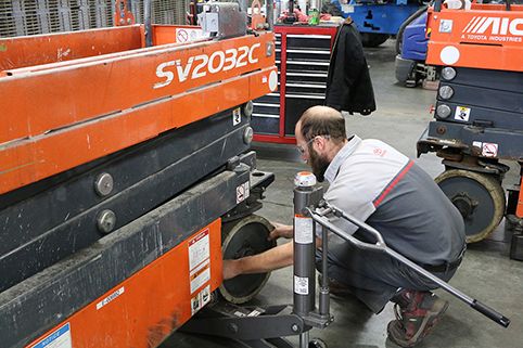 Maintenance on Aichi Scissor Lift