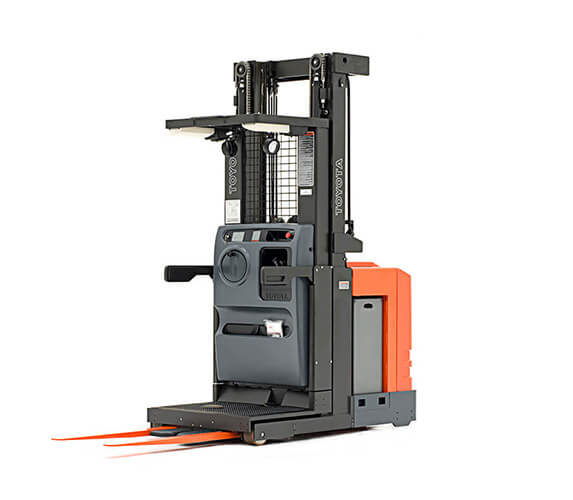 Toyota 7-Series Order Picker For Sale in Wisconsin