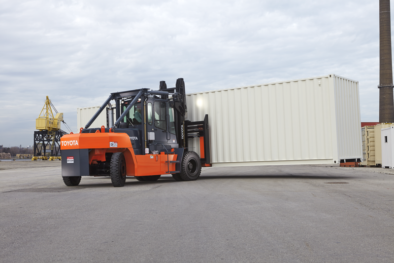 Toyota High-Capacity IC Pneumatic THD Forklift Applications Photo 3