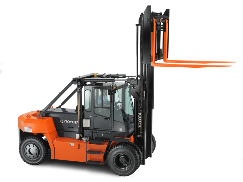 Toyota High-Capacity IC Pneumatic THD Forklift Product Photo Raised Mast