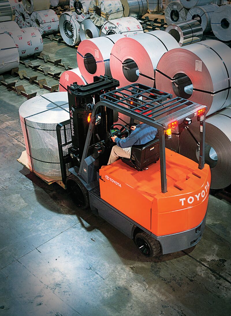 Toyota Large Electric Forklift Application Photo (3)
