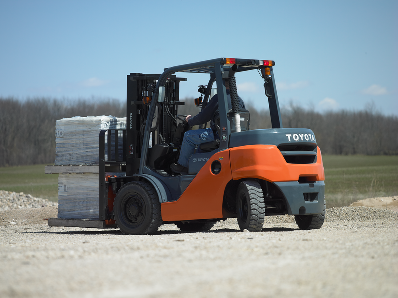 Toyota Mid IC Pneumatic Forklift Application Photo (3)