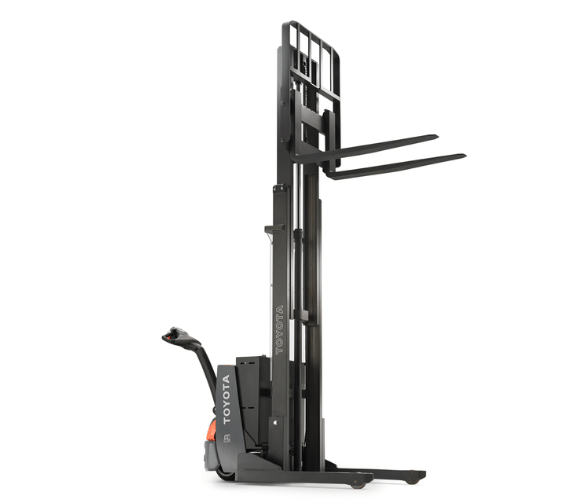 Warehouse Order Picker Forklift & Case Picking Lift | TMH Midsouth