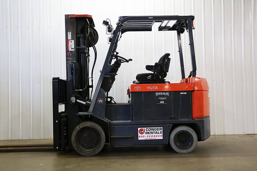 10,000 lb. Toyota 4-wheel electric forklift