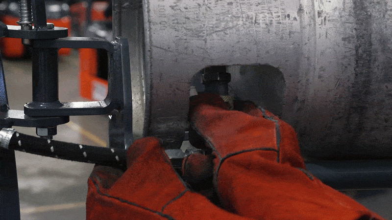 Unscrew-LP-Coupler Short video showing how to unscrew an LP tank coupler