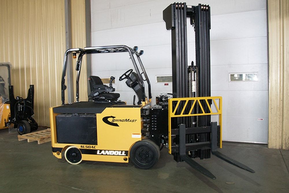 Drexel SwingMast forklift