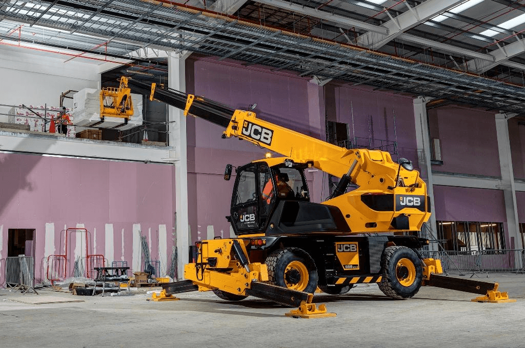 JCB rotating telehandler