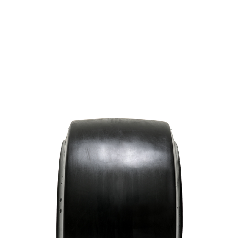 Solideal PON 555 Tire Product Photo Close Up