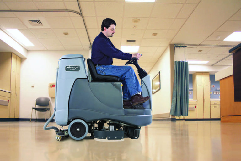 Advance Advenger Scrubber | 28-Inch to 34-Inch Cleaning Width