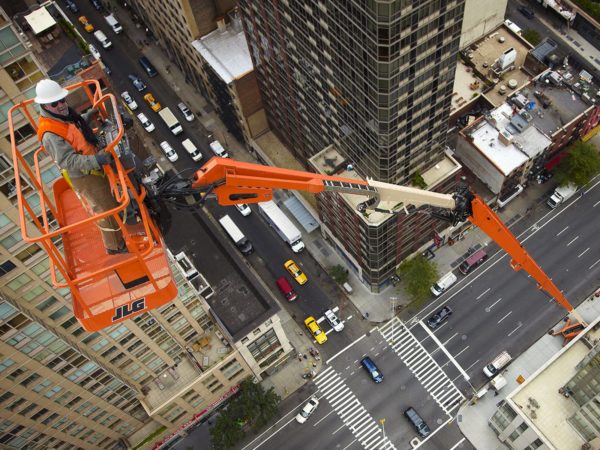 JLG-1850SJ-boom-lift