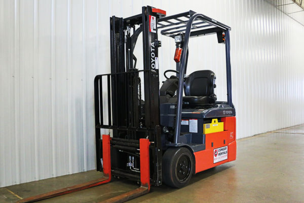 A two-stage mast on a Toyota electric forklift