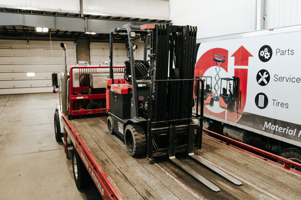 5000 lbs Warehouse Forklift Rental - Cushion Tires