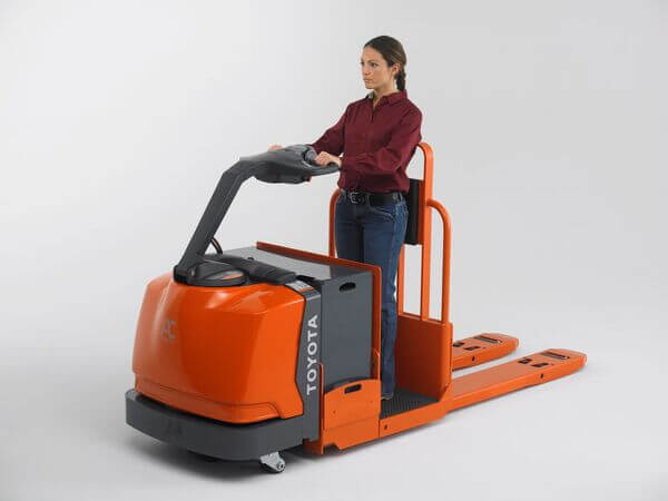 A Toyota 8HBC30 center-rider pallet jack