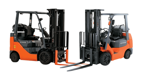 A Toyota 8FGCU25 forklift next to a Toyota 7FGCU25 forklift