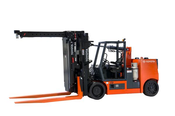 A Toyota 40k capacity IC forklift