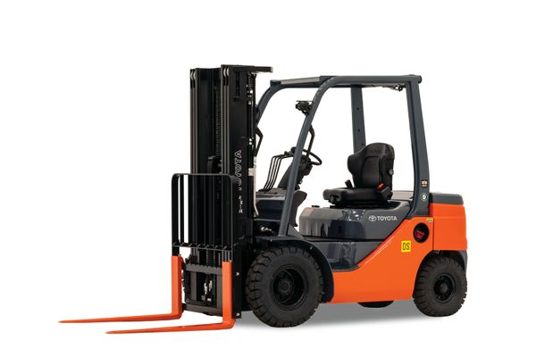 A Toyota diesel forklift with pneumatic tires