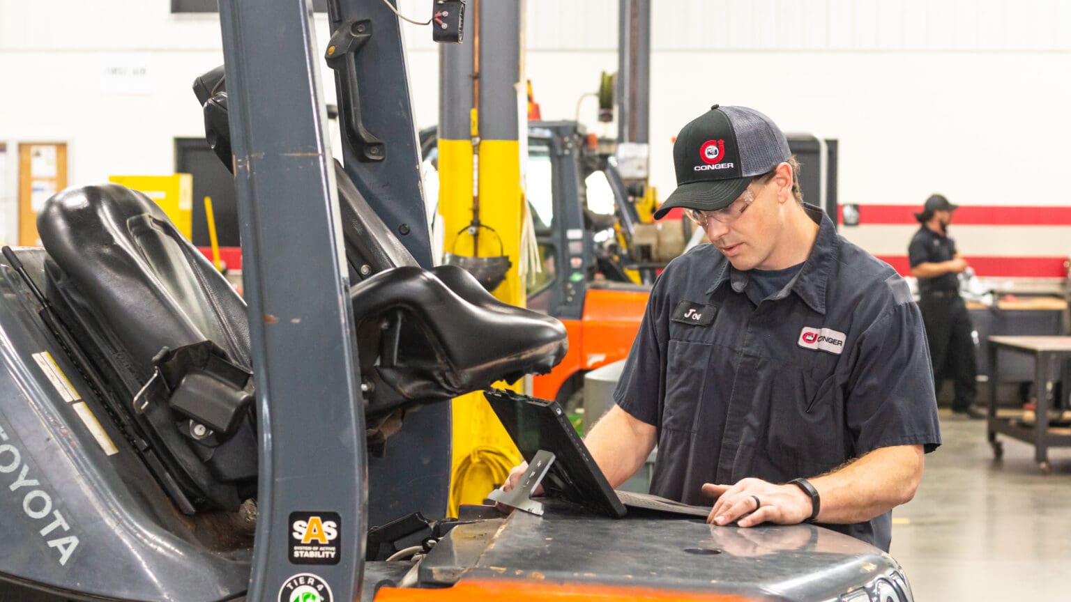 Maintaining Peak Performance Essential Guide to Forklift Hydraulic