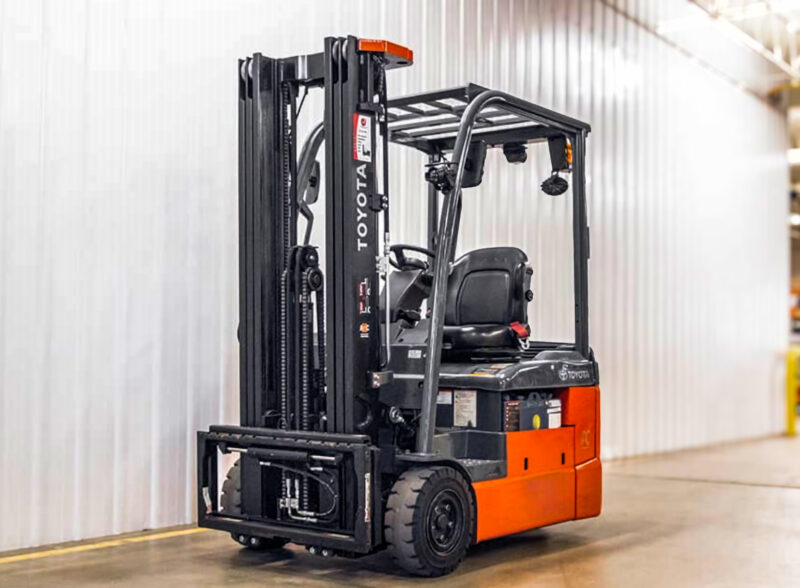 Product Photos Forklifts - 2016 Toyota 3-Wheel 8FBE15U (E-003528