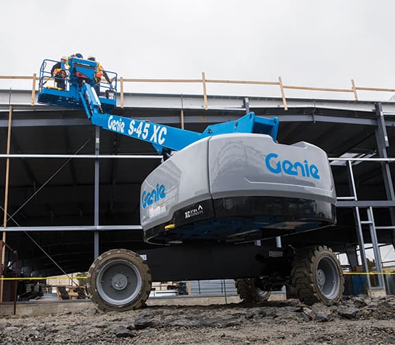 S-40 Tire & Chassis Close-Up