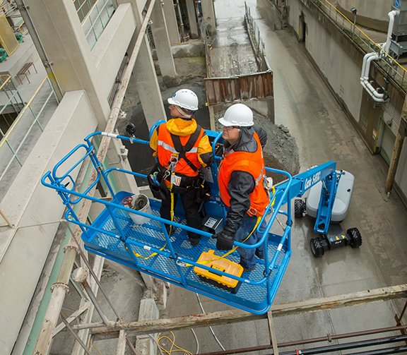 Genie S-85 Boom Lift | 1,000 lb. Capacity