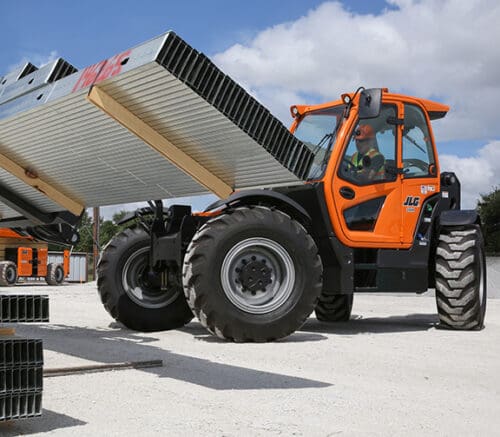 JLG 1644 High Capacity Telehanlder | 15,650 lbs. Capacity