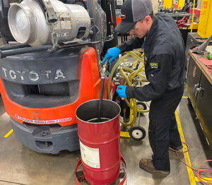 Drain out all the old hydraulic fluid 5-2